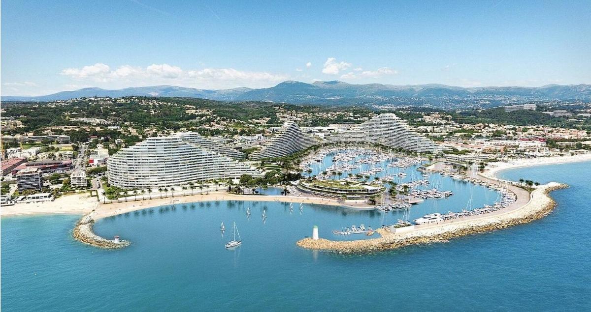 Superbe Appartement Front De Mer Villeneuve-Loubet Exterior photo